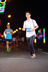BIB: 160, 608
                            <button type="button" onclick="openModal(20182342)" class="btn btn-primary btn-sm float-right btn-popup" data-toggle="modal" data-target=".modal-high-quality">
                        <i class="fas fa-shopping-cart"></i> Add to Cart
                    </button>
                                            <button type="button" onclick="isThisMe(20182342, true)" class="btn btn-success btn-sm float-right btn-popup btn-isme hidden" data-toggle="tooltip" data-placement="bottom" title="นี่คือรูปของคุณใช่ไหม คลิกที่นี่เพื่อเอาเข้าอัลบั้ม">
                        <i class="fas fa-plus"></i> Add to album
                    </button>
                    <button type="button" onclick="isThisMe(20182342, false)" class="btn btn-warning btn-sm float-right btn-popup btn-isnotme hidden">
                        <i class="fas fa-ban"></i> Remove from album
                    </button>