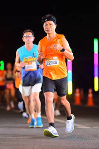 BIB: 21060, 22026
                            <button type="button" onclick="openModal(20413395)" class="btn btn-primary btn-sm float-right btn-popup" data-toggle="modal" data-target=".modal-high-quality">
                        <i class="fas fa-shopping-cart"></i> Add to Cart
                    </button>
                                            <button type="button" onclick="isThisMe(20413395, true)" class="btn btn-success btn-sm float-right btn-popup btn-isme hidden" data-toggle="tooltip" data-placement="bottom" title="นี่คือรูปของคุณใช่ไหม คลิกที่นี่เพื่อเอาเข้าอัลบั้ม">
                        <i class="fas fa-plus"></i> Add to album
                    </button>
                    <button type="button" onclick="isThisMe(20413395, false)" class="btn btn-warning btn-sm float-right btn-popup btn-isnotme hidden">
                        <i class="fas fa-ban"></i> Remove from album
                    </button>
