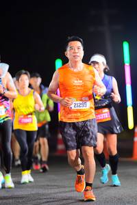BIB: 21299, 25372
                            <button type="button" onclick="openModal(20550580)" class="btn btn-primary btn-sm float-right btn-popup" data-toggle="modal" data-target=".modal-high-quality">
                        <i class="fas fa-shopping-cart"></i> Add to Cart
                    </button>
                                            <button type="button" onclick="isThisMe(20550580, true)" class="btn btn-success btn-sm float-right btn-popup btn-isme hidden" data-toggle="tooltip" data-placement="bottom" title="นี่คือรูปของคุณใช่ไหม คลิกที่นี่เพื่อเอาเข้าอัลบั้ม">
                        <i class="fas fa-plus"></i> Add to album
                    </button>
                    <button type="button" onclick="isThisMe(20550580, false)" class="btn btn-warning btn-sm float-right btn-popup btn-isnotme hidden">
                        <i class="fas fa-ban"></i> Remove from album
                    </button>