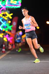 BIB: 40944
                            <button type="button" onclick="openModal(19824678)" class="btn btn-primary btn-sm float-right btn-popup" data-toggle="modal" data-target=".modal-high-quality">
                        <i class="fas fa-shopping-cart"></i> Add to Cart
                    </button>
                                            <button type="button" onclick="isThisMe(19824678, true)" class="btn btn-success btn-sm float-right btn-popup btn-isme hidden" data-toggle="tooltip" data-placement="bottom" title="นี่คือรูปของคุณใช่ไหม คลิกที่นี่เพื่อเอาเข้าอัลบั้ม">
                        <i class="fas fa-plus"></i> Add to album
                    </button>
                    <button type="button" onclick="isThisMe(19824678, false)" class="btn btn-warning btn-sm float-right btn-popup btn-isnotme hidden">
                        <i class="fas fa-ban"></i> Remove from album
                    </button>