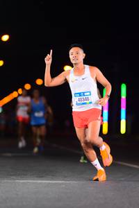 BIB: 40346
                            <button type="button" onclick="openModal(19838981)" class="btn btn-primary btn-sm float-right btn-popup" data-toggle="modal" data-target=".modal-high-quality">
                        <i class="fas fa-shopping-cart"></i> Add to Cart
                    </button>
                                            <button type="button" onclick="isThisMe(19838981, true)" class="btn btn-success btn-sm float-right btn-popup btn-isme hidden" data-toggle="tooltip" data-placement="bottom" title="นี่คือรูปของคุณใช่ไหม คลิกที่นี่เพื่อเอาเข้าอัลบั้ม">
                        <i class="fas fa-plus"></i> Add to album
                    </button>
                    <button type="button" onclick="isThisMe(19838981, false)" class="btn btn-warning btn-sm float-right btn-popup btn-isnotme hidden">
                        <i class="fas fa-ban"></i> Remove from album
                    </button>