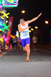 BIB: 2100
                            <button type="button" onclick="openModal(19816201)" class="btn btn-primary btn-sm float-right btn-popup" data-toggle="modal" data-target=".modal-high-quality">
                        <i class="fas fa-shopping-cart"></i> Add to Cart
                    </button>
                                            <button type="button" onclick="isThisMe(19816201, true)" class="btn btn-success btn-sm float-right btn-popup btn-isme hidden" data-toggle="tooltip" data-placement="bottom" title="นี่คือรูปของคุณใช่ไหม คลิกที่นี่เพื่อเอาเข้าอัลบั้ม">
                        <i class="fas fa-plus"></i> Add to album
                    </button>
                    <button type="button" onclick="isThisMe(19816201, false)" class="btn btn-warning btn-sm float-right btn-popup btn-isnotme hidden">
                        <i class="fas fa-ban"></i> Remove from album
                    </button>