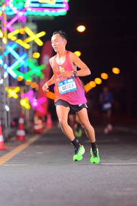 BIB: 40323
                            <button type="button" onclick="openModal(19826232)" class="btn btn-primary btn-sm float-right btn-popup" data-toggle="modal" data-target=".modal-high-quality">
                        <i class="fas fa-shopping-cart"></i> Add to Cart
                    </button>
                                            <button type="button" onclick="isThisMe(19826232, true)" class="btn btn-success btn-sm float-right btn-popup btn-isme hidden" data-toggle="tooltip" data-placement="bottom" title="นี่คือรูปของคุณใช่ไหม คลิกที่นี่เพื่อเอาเข้าอัลบั้ม">
                        <i class="fas fa-plus"></i> Add to album
                    </button>
                    <button type="button" onclick="isThisMe(19826232, false)" class="btn btn-warning btn-sm float-right btn-popup btn-isnotme hidden">
                        <i class="fas fa-ban"></i> Remove from album
                    </button>