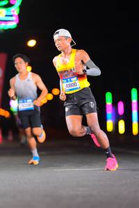 BIB: 40800
                            <button type="button" onclick="openModal(19814100)" class="btn btn-primary btn-sm float-right btn-popup" data-toggle="modal" data-target=".modal-high-quality">
                        <i class="fas fa-shopping-cart"></i> Add to Cart
                    </button>
                                            <button type="button" onclick="isThisMe(19814100, true)" class="btn btn-success btn-sm float-right btn-popup btn-isme hidden" data-toggle="tooltip" data-placement="bottom" title="นี่คือรูปของคุณใช่ไหม คลิกที่นี่เพื่อเอาเข้าอัลบั้ม">
                        <i class="fas fa-plus"></i> Add to album
                    </button>
                    <button type="button" onclick="isThisMe(19814100, false)" class="btn btn-warning btn-sm float-right btn-popup btn-isnotme hidden">
                        <i class="fas fa-ban"></i> Remove from album
                    </button>