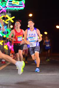 BIB: 040, 41529
                            <button type="button" onclick="openModal(19829698)" class="btn btn-primary btn-sm float-right btn-popup" data-toggle="modal" data-target=".modal-high-quality">
                        <i class="fas fa-shopping-cart"></i> Add to Cart
                    </button>
                                            <button type="button" onclick="isThisMe(19829698, true)" class="btn btn-success btn-sm float-right btn-popup btn-isme hidden" data-toggle="tooltip" data-placement="bottom" title="นี่คือรูปของคุณใช่ไหม คลิกที่นี่เพื่อเอาเข้าอัลบั้ม">
                        <i class="fas fa-plus"></i> Add to album
                    </button>
                    <button type="button" onclick="isThisMe(19829698, false)" class="btn btn-warning btn-sm float-right btn-popup btn-isnotme hidden">
                        <i class="fas fa-ban"></i> Remove from album
                    </button>