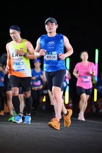 BIB: 40534, 43867
                            <button type="button" onclick="openModal(19921516)" class="btn btn-primary btn-sm float-right btn-popup" data-toggle="modal" data-target=".modal-high-quality">
                        <i class="fas fa-shopping-cart"></i> Add to Cart
                    </button>
                                            <button type="button" onclick="isThisMe(19921516, true)" class="btn btn-success btn-sm float-right btn-popup btn-isme hidden" data-toggle="tooltip" data-placement="bottom" title="นี่คือรูปของคุณใช่ไหม คลิกที่นี่เพื่อเอาเข้าอัลบั้ม">
                        <i class="fas fa-plus"></i> Add to album
                    </button>
                    <button type="button" onclick="isThisMe(19921516, false)" class="btn btn-warning btn-sm float-right btn-popup btn-isnotme hidden">
                        <i class="fas fa-ban"></i> Remove from album
                    </button>