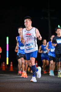 BIB: 912
                            <button type="button" onclick="openModal(19901270)" class="btn btn-primary btn-sm float-right btn-popup" data-toggle="modal" data-target=".modal-high-quality">
                        <i class="fas fa-shopping-cart"></i> Add to Cart
                    </button>
                                            <button type="button" onclick="isThisMe(19901270, true)" class="btn btn-success btn-sm float-right btn-popup btn-isme hidden" data-toggle="tooltip" data-placement="bottom" title="นี่คือรูปของคุณใช่ไหม คลิกที่นี่เพื่อเอาเข้าอัลบั้ม">
                        <i class="fas fa-plus"></i> Add to album
                    </button>
                    <button type="button" onclick="isThisMe(19901270, false)" class="btn btn-warning btn-sm float-right btn-popup btn-isnotme hidden">
                        <i class="fas fa-ban"></i> Remove from album
                    </button>