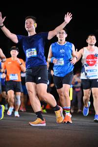 BIB: 81402, 43761, 43980
                            <button type="button" onclick="openModal(19927398)" class="btn btn-primary btn-sm float-right btn-popup" data-toggle="modal" data-target=".modal-high-quality">
                        <i class="fas fa-shopping-cart"></i> Add to Cart
                    </button>
                                            <button type="button" onclick="isThisMe(19927398, true)" class="btn btn-success btn-sm float-right btn-popup btn-isme hidden" data-toggle="tooltip" data-placement="bottom" title="นี่คือรูปของคุณใช่ไหม คลิกที่นี่เพื่อเอาเข้าอัลบั้ม">
                        <i class="fas fa-plus"></i> Add to album
                    </button>
                    <button type="button" onclick="isThisMe(19927398, false)" class="btn btn-warning btn-sm float-right btn-popup btn-isnotme hidden">
                        <i class="fas fa-ban"></i> Remove from album
                    </button>