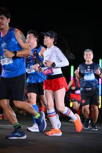 BIB: 1825, 1548
                            <button type="button" onclick="openModal(19940215)" class="btn btn-primary btn-sm float-right btn-popup" data-toggle="modal" data-target=".modal-high-quality">
                        <i class="fas fa-shopping-cart"></i> Add to Cart
                    </button>
                                            <button type="button" onclick="isThisMe(19940215, true)" class="btn btn-success btn-sm float-right btn-popup btn-isme hidden" data-toggle="tooltip" data-placement="bottom" title="นี่คือรูปของคุณใช่ไหม คลิกที่นี่เพื่อเอาเข้าอัลบั้ม">
                        <i class="fas fa-plus"></i> Add to album
                    </button>
                    <button type="button" onclick="isThisMe(19940215, false)" class="btn btn-warning btn-sm float-right btn-popup btn-isnotme hidden">
                        <i class="fas fa-ban"></i> Remove from album
                    </button>