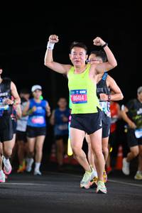 BIB: 388, 86414
                            <button type="button" onclick="openModal(19918380)" class="btn btn-primary btn-sm float-right btn-popup" data-toggle="modal" data-target=".modal-high-quality">
                        <i class="fas fa-shopping-cart"></i> Add to Cart
                    </button>
                                            <button type="button" onclick="isThisMe(19918380, true)" class="btn btn-success btn-sm float-right btn-popup btn-isme hidden" data-toggle="tooltip" data-placement="bottom" title="นี่คือรูปของคุณใช่ไหม คลิกที่นี่เพื่อเอาเข้าอัลบั้ม">
                        <i class="fas fa-plus"></i> Add to album
                    </button>
                    <button type="button" onclick="isThisMe(19918380, false)" class="btn btn-warning btn-sm float-right btn-popup btn-isnotme hidden">
                        <i class="fas fa-ban"></i> Remove from album
                    </button>