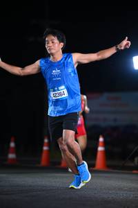 BIB: 42364, 500
                            <button type="button" onclick="openModal(19943690)" class="btn btn-primary btn-sm float-right btn-popup" data-toggle="modal" data-target=".modal-high-quality">
                        <i class="fas fa-shopping-cart"></i> Add to Cart
                    </button>
                                            <button type="button" onclick="isThisMe(19943690, true)" class="btn btn-success btn-sm float-right btn-popup btn-isme hidden" data-toggle="tooltip" data-placement="bottom" title="นี่คือรูปของคุณใช่ไหม คลิกที่นี่เพื่อเอาเข้าอัลบั้ม">
                        <i class="fas fa-plus"></i> Add to album
                    </button>
                    <button type="button" onclick="isThisMe(19943690, false)" class="btn btn-warning btn-sm float-right btn-popup btn-isnotme hidden">
                        <i class="fas fa-ban"></i> Remove from album
                    </button>