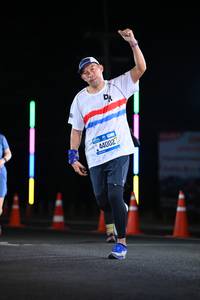 BIB: 44002
                            <button type="button" onclick="openModal(19944173)" class="btn btn-primary btn-sm float-right btn-popup" data-toggle="modal" data-target=".modal-high-quality">
                        <i class="fas fa-shopping-cart"></i> Add to Cart
                    </button>
                                            <button type="button" onclick="isThisMe(19944173, true)" class="btn btn-success btn-sm float-right btn-popup btn-isme hidden" data-toggle="tooltip" data-placement="bottom" title="นี่คือรูปของคุณใช่ไหม คลิกที่นี่เพื่อเอาเข้าอัลบั้ม">
                        <i class="fas fa-plus"></i> Add to album
                    </button>
                    <button type="button" onclick="isThisMe(19944173, false)" class="btn btn-warning btn-sm float-right btn-popup btn-isnotme hidden">
                        <i class="fas fa-ban"></i> Remove from album
                    </button>