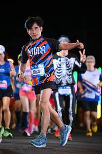 BIB: 4024
                            <button type="button" onclick="openModal(19917922)" class="btn btn-primary btn-sm float-right btn-popup" data-toggle="modal" data-target=".modal-high-quality">
                        <i class="fas fa-shopping-cart"></i> Add to Cart
                    </button>
                                            <button type="button" onclick="isThisMe(19917922, true)" class="btn btn-success btn-sm float-right btn-popup btn-isme hidden" data-toggle="tooltip" data-placement="bottom" title="นี่คือรูปของคุณใช่ไหม คลิกที่นี่เพื่อเอาเข้าอัลบั้ม">
                        <i class="fas fa-plus"></i> Add to album
                    </button>
                    <button type="button" onclick="isThisMe(19917922, false)" class="btn btn-warning btn-sm float-right btn-popup btn-isnotme hidden">
                        <i class="fas fa-ban"></i> Remove from album
                    </button>