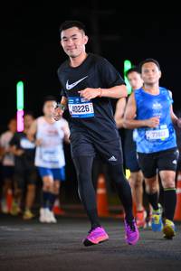 BIB: 40226, 77413
                            <button type="button" onclick="openModal(19901193)" class="btn btn-primary btn-sm float-right btn-popup" data-toggle="modal" data-target=".modal-high-quality">
                        <i class="fas fa-shopping-cart"></i> Add to Cart
                    </button>
                                            <button type="button" onclick="isThisMe(19901193, true)" class="btn btn-success btn-sm float-right btn-popup btn-isme hidden" data-toggle="tooltip" data-placement="bottom" title="นี่คือรูปของคุณใช่ไหม คลิกที่นี่เพื่อเอาเข้าอัลบั้ม">
                        <i class="fas fa-plus"></i> Add to album
                    </button>
                    <button type="button" onclick="isThisMe(19901193, false)" class="btn btn-warning btn-sm float-right btn-popup btn-isnotme hidden">
                        <i class="fas fa-ban"></i> Remove from album
                    </button>