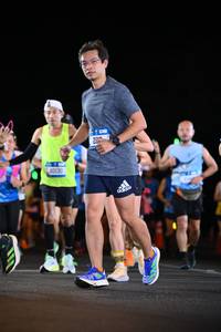 BIB: 40130
                            <button type="button" onclick="openModal(19946997)" class="btn btn-primary btn-sm float-right btn-popup" data-toggle="modal" data-target=".modal-high-quality">
                        <i class="fas fa-shopping-cart"></i> Add to Cart
                    </button>
                                            <button type="button" onclick="isThisMe(19946997, true)" class="btn btn-success btn-sm float-right btn-popup btn-isme hidden" data-toggle="tooltip" data-placement="bottom" title="นี่คือรูปของคุณใช่ไหม คลิกที่นี่เพื่อเอาเข้าอัลบั้ม">
                        <i class="fas fa-plus"></i> Add to album
                    </button>
                    <button type="button" onclick="isThisMe(19946997, false)" class="btn btn-warning btn-sm float-right btn-popup btn-isnotme hidden">
                        <i class="fas fa-ban"></i> Remove from album
                    </button>