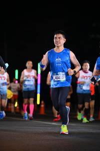 BIB: 102044, 40420
                            <button type="button" onclick="openModal(19941506)" class="btn btn-primary btn-sm float-right btn-popup" data-toggle="modal" data-target=".modal-high-quality">
                        <i class="fas fa-shopping-cart"></i> Add to Cart
                    </button>
                                            <button type="button" onclick="isThisMe(19941506, true)" class="btn btn-success btn-sm float-right btn-popup btn-isme hidden" data-toggle="tooltip" data-placement="bottom" title="นี่คือรูปของคุณใช่ไหม คลิกที่นี่เพื่อเอาเข้าอัลบั้ม">
                        <i class="fas fa-plus"></i> Add to album
                    </button>
                    <button type="button" onclick="isThisMe(19941506, false)" class="btn btn-warning btn-sm float-right btn-popup btn-isnotme hidden">
                        <i class="fas fa-ban"></i> Remove from album
                    </button>