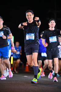 BIB: 41372, 40241
                            <button type="button" onclick="openModal(19927647)" class="btn btn-primary btn-sm float-right btn-popup" data-toggle="modal" data-target=".modal-high-quality">
                        <i class="fas fa-shopping-cart"></i> Add to Cart
                    </button>
                                            <button type="button" onclick="isThisMe(19927647, true)" class="btn btn-success btn-sm float-right btn-popup btn-isme hidden" data-toggle="tooltip" data-placement="bottom" title="นี่คือรูปของคุณใช่ไหม คลิกที่นี่เพื่อเอาเข้าอัลบั้ม">
                        <i class="fas fa-plus"></i> Add to album
                    </button>
                    <button type="button" onclick="isThisMe(19927647, false)" class="btn btn-warning btn-sm float-right btn-popup btn-isnotme hidden">
                        <i class="fas fa-ban"></i> Remove from album
                    </button>