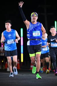 BIB: 42038, 43561, 40226
                            <button type="button" onclick="openModal(19901019)" class="btn btn-primary btn-sm float-right btn-popup" data-toggle="modal" data-target=".modal-high-quality">
                        <i class="fas fa-shopping-cart"></i> Add to Cart
                    </button>
                                            <button type="button" onclick="isThisMe(19901019, true)" class="btn btn-success btn-sm float-right btn-popup btn-isme hidden" data-toggle="tooltip" data-placement="bottom" title="นี่คือรูปของคุณใช่ไหม คลิกที่นี่เพื่อเอาเข้าอัลบั้ม">
                        <i class="fas fa-plus"></i> Add to album
                    </button>
                    <button type="button" onclick="isThisMe(19901019, false)" class="btn btn-warning btn-sm float-right btn-popup btn-isnotme hidden">
                        <i class="fas fa-ban"></i> Remove from album
                    </button>