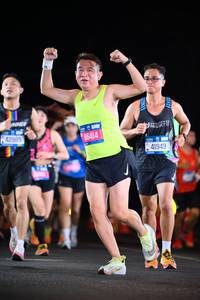 BIB: 42989, 86414, 2231011, 41949
                            <button type="button" onclick="openModal(19918421)" class="btn btn-primary btn-sm float-right btn-popup" data-toggle="modal" data-target=".modal-high-quality">
                        <i class="fas fa-shopping-cart"></i> Add to Cart
                    </button>
                                            <button type="button" onclick="isThisMe(19918421, true)" class="btn btn-success btn-sm float-right btn-popup btn-isme hidden" data-toggle="tooltip" data-placement="bottom" title="นี่คือรูปของคุณใช่ไหม คลิกที่นี่เพื่อเอาเข้าอัลบั้ม">
                        <i class="fas fa-plus"></i> Add to album
                    </button>
                    <button type="button" onclick="isThisMe(19918421, false)" class="btn btn-warning btn-sm float-right btn-popup btn-isnotme hidden">
                        <i class="fas fa-ban"></i> Remove from album
                    </button>