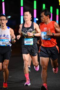BIB: 10111, 10597, 1027
                            <button type="button" onclick="openModal(20208004)" class="btn btn-primary btn-sm float-right btn-popup" data-toggle="modal" data-target=".modal-high-quality">
                        <i class="fas fa-shopping-cart"></i> Add to Cart
                    </button>
                                            <button type="button" onclick="isThisMe(20208004, true)" class="btn btn-success btn-sm float-right btn-popup btn-isme hidden" data-toggle="tooltip" data-placement="bottom" title="นี่คือรูปของคุณใช่ไหม คลิกที่นี่เพื่อเอาเข้าอัลบั้ม">
                        <i class="fas fa-plus"></i> Add to album
                    </button>
                    <button type="button" onclick="isThisMe(20208004, false)" class="btn btn-warning btn-sm float-right btn-popup btn-isnotme hidden">
                        <i class="fas fa-ban"></i> Remove from album
                    </button>