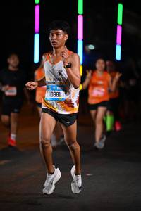 BIB: 10981
                            <button type="button" onclick="openModal(20194862)" class="btn btn-primary btn-sm float-right btn-popup" data-toggle="modal" data-target=".modal-high-quality">
                        <i class="fas fa-shopping-cart"></i> Add to Cart
                    </button>
                                            <button type="button" onclick="isThisMe(20194862, true)" class="btn btn-success btn-sm float-right btn-popup btn-isme hidden" data-toggle="tooltip" data-placement="bottom" title="นี่คือรูปของคุณใช่ไหม คลิกที่นี่เพื่อเอาเข้าอัลบั้ม">
                        <i class="fas fa-plus"></i> Add to album
                    </button>
                    <button type="button" onclick="isThisMe(20194862, false)" class="btn btn-warning btn-sm float-right btn-popup btn-isnotme hidden">
                        <i class="fas fa-ban"></i> Remove from album
                    </button>