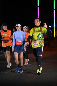 BIB: 83214, 370, 3309
                            <button type="button" onclick="openModal(20194127)" class="btn btn-primary btn-sm float-right btn-popup" data-toggle="modal" data-target=".modal-high-quality">
                        <i class="fas fa-shopping-cart"></i> Add to Cart
                    </button>
                                            <button type="button" onclick="isThisMe(20194127, true)" class="btn btn-success btn-sm float-right btn-popup btn-isme hidden" data-toggle="tooltip" data-placement="bottom" title="นี่คือรูปของคุณใช่ไหม คลิกที่นี่เพื่อเอาเข้าอัลบั้ม">
                        <i class="fas fa-plus"></i> Add to album
                    </button>
                    <button type="button" onclick="isThisMe(20194127, false)" class="btn btn-warning btn-sm float-right btn-popup btn-isnotme hidden">
                        <i class="fas fa-ban"></i> Remove from album
                    </button>