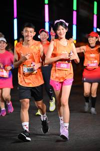 BIB: 900, 606, 24547
                            <button type="button" onclick="openModal(20187002)" class="btn btn-primary btn-sm float-right btn-popup" data-toggle="modal" data-target=".modal-high-quality">
                        <i class="fas fa-shopping-cart"></i> Add to Cart
                    </button>
                                            <button type="button" onclick="isThisMe(20187002, true)" class="btn btn-success btn-sm float-right btn-popup btn-isme hidden" data-toggle="tooltip" data-placement="bottom" title="นี่คือรูปของคุณใช่ไหม คลิกที่นี่เพื่อเอาเข้าอัลบั้ม">
                        <i class="fas fa-plus"></i> Add to album
                    </button>
                    <button type="button" onclick="isThisMe(20187002, false)" class="btn btn-warning btn-sm float-right btn-popup btn-isnotme hidden">
                        <i class="fas fa-ban"></i> Remove from album
                    </button>