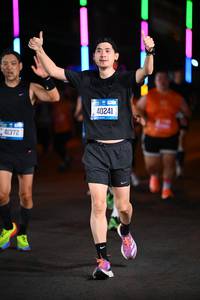 BIB: 41372, 40241
                            <button type="button" onclick="openModal(20215614)" class="btn btn-primary btn-sm float-right btn-popup" data-toggle="modal" data-target=".modal-high-quality">
                        <i class="fas fa-shopping-cart"></i> Add to Cart
                    </button>
                                            <button type="button" onclick="isThisMe(20215614, true)" class="btn btn-success btn-sm float-right btn-popup btn-isme hidden" data-toggle="tooltip" data-placement="bottom" title="นี่คือรูปของคุณใช่ไหม คลิกที่นี่เพื่อเอาเข้าอัลบั้ม">
                        <i class="fas fa-plus"></i> Add to album
                    </button>
                    <button type="button" onclick="isThisMe(20215614, false)" class="btn btn-warning btn-sm float-right btn-popup btn-isnotme hidden">
                        <i class="fas fa-ban"></i> Remove from album
                    </button>