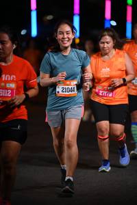 BIB: 100, 6112, 21044, 271781
                            <button type="button" onclick="openModal(20085257)" class="btn btn-primary btn-sm float-right btn-popup" data-toggle="modal" data-target=".modal-high-quality">
                        <i class="fas fa-shopping-cart"></i> Add to Cart
                    </button>
                                            <button type="button" onclick="isThisMe(20085257, true)" class="btn btn-success btn-sm float-right btn-popup btn-isme hidden" data-toggle="tooltip" data-placement="bottom" title="นี่คือรูปของคุณใช่ไหม คลิกที่นี่เพื่อเอาเข้าอัลบั้ม">
                        <i class="fas fa-plus"></i> Add to album
                    </button>
                    <button type="button" onclick="isThisMe(20085257, false)" class="btn btn-warning btn-sm float-right btn-popup btn-isnotme hidden">
                        <i class="fas fa-ban"></i> Remove from album
                    </button>