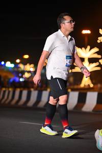 BIB: 412
                            <button type="button" onclick="openModal(20700685)" class="btn btn-primary btn-sm float-right btn-popup" data-toggle="modal" data-target=".modal-high-quality">
                        <i class="fas fa-shopping-cart"></i> Add to Cart
                    </button>
                                            <button type="button" onclick="isThisMe(20700685, true)" class="btn btn-success btn-sm float-right btn-popup btn-isme hidden" data-toggle="tooltip" data-placement="bottom" title="นี่คือรูปของคุณใช่ไหม คลิกที่นี่เพื่อเอาเข้าอัลบั้ม">
                        <i class="fas fa-plus"></i> Add to album
                    </button>
                    <button type="button" onclick="isThisMe(20700685, false)" class="btn btn-warning btn-sm float-right btn-popup btn-isnotme hidden">
                        <i class="fas fa-ban"></i> Remove from album
                    </button>