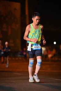 BIB: 42825, 170
                            <button type="button" onclick="openModal(20686895)" class="btn btn-primary btn-sm float-right btn-popup" data-toggle="modal" data-target=".modal-high-quality">
                        <i class="fas fa-shopping-cart"></i> Add to Cart
                    </button>
                                            <button type="button" onclick="isThisMe(20686895, true)" class="btn btn-success btn-sm float-right btn-popup btn-isme hidden" data-toggle="tooltip" data-placement="bottom" title="นี่คือรูปของคุณใช่ไหม คลิกที่นี่เพื่อเอาเข้าอัลบั้ม">
                        <i class="fas fa-plus"></i> Add to album
                    </button>
                    <button type="button" onclick="isThisMe(20686895, false)" class="btn btn-warning btn-sm float-right btn-popup btn-isnotme hidden">
                        <i class="fas fa-ban"></i> Remove from album
                    </button>