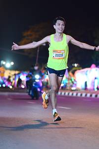 BIB: 20219
                            <button type="button" onclick="openModal(21199045)" class="btn btn-primary btn-sm float-right btn-popup" data-toggle="modal" data-target=".modal-high-quality">
                        <i class="fas fa-shopping-cart"></i> Add to Cart
                    </button>
                                            <button type="button" onclick="isThisMe(21199045, true)" class="btn btn-success btn-sm float-right btn-popup btn-isme hidden" data-toggle="tooltip" data-placement="bottom" title="นี่คือรูปของคุณใช่ไหม คลิกที่นี่เพื่อเอาเข้าอัลบั้ม">
                        <i class="fas fa-plus"></i> Add to album
                    </button>
                    <button type="button" onclick="isThisMe(21199045, false)" class="btn btn-warning btn-sm float-right btn-popup btn-isnotme hidden">
                        <i class="fas fa-ban"></i> Remove from album
                    </button>
