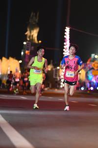 BIB: 20194, 20189
                            <button type="button" onclick="openModal(21214649)" class="btn btn-primary btn-sm float-right btn-popup" data-toggle="modal" data-target=".modal-high-quality">
                        <i class="fas fa-shopping-cart"></i> Add to Cart
                    </button>
                                            <button type="button" onclick="isThisMe(21214649, true)" class="btn btn-success btn-sm float-right btn-popup btn-isme hidden" data-toggle="tooltip" data-placement="bottom" title="นี่คือรูปของคุณใช่ไหม คลิกที่นี่เพื่อเอาเข้าอัลบั้ม">
                        <i class="fas fa-plus"></i> Add to album
                    </button>
                    <button type="button" onclick="isThisMe(21214649, false)" class="btn btn-warning btn-sm float-right btn-popup btn-isnotme hidden">
                        <i class="fas fa-ban"></i> Remove from album
                    </button>