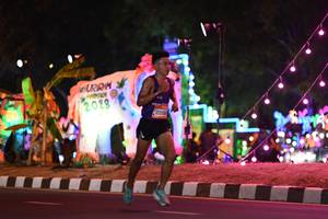 BIB: 2028, 2095
                            <button type="button" onclick="openModal(21183303)" class="btn btn-primary btn-sm float-right btn-popup" data-toggle="modal" data-target=".modal-high-quality">
                        <i class="fas fa-shopping-cart"></i> Add to Cart
                    </button>
                                            <button type="button" onclick="isThisMe(21183303, true)" class="btn btn-success btn-sm float-right btn-popup btn-isme hidden" data-toggle="tooltip" data-placement="bottom" title="นี่คือรูปของคุณใช่ไหม คลิกที่นี่เพื่อเอาเข้าอัลบั้ม">
                        <i class="fas fa-plus"></i> Add to album
                    </button>
                    <button type="button" onclick="isThisMe(21183303, false)" class="btn btn-warning btn-sm float-right btn-popup btn-isnotme hidden">
                        <i class="fas fa-ban"></i> Remove from album
                    </button>