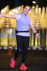 BIB: 100
                            <button type="button" onclick="openModal(20608148)" class="btn btn-primary btn-sm float-right btn-popup" data-toggle="modal" data-target=".modal-high-quality">
                        <i class="fas fa-shopping-cart"></i> Add to Cart
                    </button>
                                            <button type="button" onclick="isThisMe(20608148, true)" class="btn btn-success btn-sm float-right btn-popup btn-isme hidden" data-toggle="tooltip" data-placement="bottom" title="นี่คือรูปของคุณใช่ไหม คลิกที่นี่เพื่อเอาเข้าอัลบั้ม">
                        <i class="fas fa-plus"></i> Add to album
                    </button>
                    <button type="button" onclick="isThisMe(20608148, false)" class="btn btn-warning btn-sm float-right btn-popup btn-isnotme hidden">
                        <i class="fas fa-ban"></i> Remove from album
                    </button>