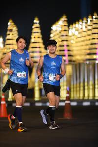 BIB: 817, 41300
                            <button type="button" onclick="openModal(20676111)" class="btn btn-primary btn-sm float-right btn-popup" data-toggle="modal" data-target=".modal-high-quality">
                        <i class="fas fa-shopping-cart"></i> Add to Cart
                    </button>
                                            <button type="button" onclick="isThisMe(20676111, true)" class="btn btn-success btn-sm float-right btn-popup btn-isme hidden" data-toggle="tooltip" data-placement="bottom" title="นี่คือรูปของคุณใช่ไหม คลิกที่นี่เพื่อเอาเข้าอัลบั้ม">
                        <i class="fas fa-plus"></i> Add to album
                    </button>
                    <button type="button" onclick="isThisMe(20676111, false)" class="btn btn-warning btn-sm float-right btn-popup btn-isnotme hidden">
                        <i class="fas fa-ban"></i> Remove from album
                    </button>