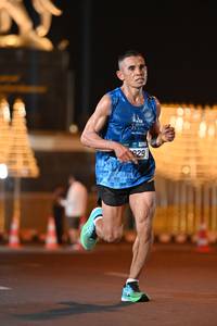 BIB: 929
                            <button type="button" onclick="openModal(20004476)" class="btn btn-primary btn-sm float-right btn-popup" data-toggle="modal" data-target=".modal-high-quality">
                        <i class="fas fa-shopping-cart"></i> Add to Cart
                    </button>
                                            <button type="button" onclick="isThisMe(20004476, true)" class="btn btn-success btn-sm float-right btn-popup btn-isme hidden" data-toggle="tooltip" data-placement="bottom" title="นี่คือรูปของคุณใช่ไหม คลิกที่นี่เพื่อเอาเข้าอัลบั้ม">
                        <i class="fas fa-plus"></i> Add to album
                    </button>
                    <button type="button" onclick="isThisMe(20004476, false)" class="btn btn-warning btn-sm float-right btn-popup btn-isnotme hidden">
                        <i class="fas fa-ban"></i> Remove from album
                    </button>