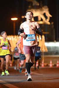 BIB: 060, 40061
                            <button type="button" onclick="openModal(20246675)" class="btn btn-primary btn-sm float-right btn-popup" data-toggle="modal" data-target=".modal-high-quality">
                        <i class="fas fa-shopping-cart"></i> Add to Cart
                    </button>
                                            <button type="button" onclick="isThisMe(20246675, true)" class="btn btn-success btn-sm float-right btn-popup btn-isme hidden" data-toggle="tooltip" data-placement="bottom" title="นี่คือรูปของคุณใช่ไหม คลิกที่นี่เพื่อเอาเข้าอัลบั้ม">
                        <i class="fas fa-plus"></i> Add to album
                    </button>
                    <button type="button" onclick="isThisMe(20246675, false)" class="btn btn-warning btn-sm float-right btn-popup btn-isnotme hidden">
                        <i class="fas fa-ban"></i> Remove from album
                    </button>