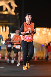 BIB: 25799
                            <button type="button" onclick="openModal(20252603)" class="btn btn-primary btn-sm float-right btn-popup" data-toggle="modal" data-target=".modal-high-quality">
                        <i class="fas fa-shopping-cart"></i> Add to Cart
                    </button>
                                            <button type="button" onclick="isThisMe(20252603, true)" class="btn btn-success btn-sm float-right btn-popup btn-isme hidden" data-toggle="tooltip" data-placement="bottom" title="นี่คือรูปของคุณใช่ไหม คลิกที่นี่เพื่อเอาเข้าอัลบั้ม">
                        <i class="fas fa-plus"></i> Add to album
                    </button>
                    <button type="button" onclick="isThisMe(20252603, false)" class="btn btn-warning btn-sm float-right btn-popup btn-isnotme hidden">
                        <i class="fas fa-ban"></i> Remove from album
                    </button>