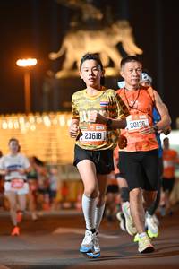BIB: 23618, 20136
                            <button type="button" onclick="openModal(20158861)" class="btn btn-primary btn-sm float-right btn-popup" data-toggle="modal" data-target=".modal-high-quality">
                        <i class="fas fa-shopping-cart"></i> Add to Cart
                    </button>
                                            <button type="button" onclick="isThisMe(20158861, true)" class="btn btn-success btn-sm float-right btn-popup btn-isme hidden" data-toggle="tooltip" data-placement="bottom" title="นี่คือรูปของคุณใช่ไหม คลิกที่นี่เพื่อเอาเข้าอัลบั้ม">
                        <i class="fas fa-plus"></i> Add to album
                    </button>
                    <button type="button" onclick="isThisMe(20158861, false)" class="btn btn-warning btn-sm float-right btn-popup btn-isnotme hidden">
                        <i class="fas fa-ban"></i> Remove from album
                    </button>