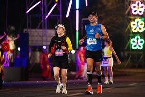 BIB: 41033
                            <button type="button" onclick="openModal(21449468)" class="btn btn-primary btn-sm float-right btn-popup" data-toggle="modal" data-target=".modal-high-quality">
                        <i class="fas fa-shopping-cart"></i> Add to Cart
                    </button>
                                            <button type="button" onclick="isThisMe(21449468, true)" class="btn btn-success btn-sm float-right btn-popup btn-isme hidden" data-toggle="tooltip" data-placement="bottom" title="นี่คือรูปของคุณใช่ไหม คลิกที่นี่เพื่อเอาเข้าอัลบั้ม">
                        <i class="fas fa-plus"></i> Add to album
                    </button>
                    <button type="button" onclick="isThisMe(21449468, false)" class="btn btn-warning btn-sm float-right btn-popup btn-isnotme hidden">
                        <i class="fas fa-ban"></i> Remove from album
                    </button>