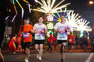 BIB: 45932, 4148, 41994
                            <button type="button" onclick="openModal(21464973)" class="btn btn-primary btn-sm float-right btn-popup" data-toggle="modal" data-target=".modal-high-quality">
                        <i class="fas fa-shopping-cart"></i> Add to Cart
                    </button>
                                            <button type="button" onclick="isThisMe(21464973, true)" class="btn btn-success btn-sm float-right btn-popup btn-isme hidden" data-toggle="tooltip" data-placement="bottom" title="นี่คือรูปของคุณใช่ไหม คลิกที่นี่เพื่อเอาเข้าอัลบั้ม">
                        <i class="fas fa-plus"></i> Add to album
                    </button>
                    <button type="button" onclick="isThisMe(21464973, false)" class="btn btn-warning btn-sm float-right btn-popup btn-isnotme hidden">
                        <i class="fas fa-ban"></i> Remove from album
                    </button>