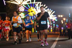 BIB: 43300, 44047
                            <button type="button" onclick="openModal(21547929)" class="btn btn-primary btn-sm float-right btn-popup" data-toggle="modal" data-target=".modal-high-quality">
                        <i class="fas fa-shopping-cart"></i> Add to Cart
                    </button>
                                            <button type="button" onclick="isThisMe(21547929, true)" class="btn btn-success btn-sm float-right btn-popup btn-isme hidden" data-toggle="tooltip" data-placement="bottom" title="นี่คือรูปของคุณใช่ไหม คลิกที่นี่เพื่อเอาเข้าอัลบั้ม">
                        <i class="fas fa-plus"></i> Add to album
                    </button>
                    <button type="button" onclick="isThisMe(21547929, false)" class="btn btn-warning btn-sm float-right btn-popup btn-isnotme hidden">
                        <i class="fas fa-ban"></i> Remove from album
                    </button>