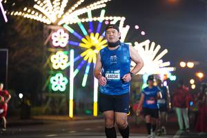 BIB: 333, 44034
                            <button type="button" onclick="openModal(21482309)" class="btn btn-primary btn-sm float-right btn-popup" data-toggle="modal" data-target=".modal-high-quality">
                        <i class="fas fa-shopping-cart"></i> Add to Cart
                    </button>
                                            <button type="button" onclick="isThisMe(21482309, true)" class="btn btn-success btn-sm float-right btn-popup btn-isme hidden" data-toggle="tooltip" data-placement="bottom" title="นี่คือรูปของคุณใช่ไหม คลิกที่นี่เพื่อเอาเข้าอัลบั้ม">
                        <i class="fas fa-plus"></i> Add to album
                    </button>
                    <button type="button" onclick="isThisMe(21482309, false)" class="btn btn-warning btn-sm float-right btn-popup btn-isnotme hidden">
                        <i class="fas fa-ban"></i> Remove from album
                    </button>