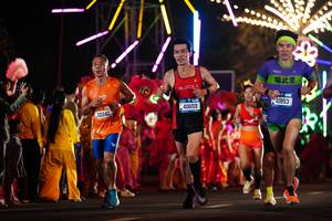 BIB: 22247, 40659, 41853
                            <button type="button" onclick="openModal(21545303)" class="btn btn-primary btn-sm float-right btn-popup" data-toggle="modal" data-target=".modal-high-quality">
                        <i class="fas fa-shopping-cart"></i> Add to Cart
                    </button>
                                            <button type="button" onclick="isThisMe(21545303, true)" class="btn btn-success btn-sm float-right btn-popup btn-isme hidden" data-toggle="tooltip" data-placement="bottom" title="นี่คือรูปของคุณใช่ไหม คลิกที่นี่เพื่อเอาเข้าอัลบั้ม">
                        <i class="fas fa-plus"></i> Add to album
                    </button>
                    <button type="button" onclick="isThisMe(21545303, false)" class="btn btn-warning btn-sm float-right btn-popup btn-isnotme hidden">
                        <i class="fas fa-ban"></i> Remove from album
                    </button>