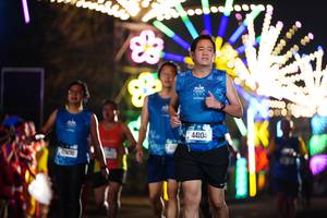 BIB: 060, 44104
                            <button type="button" onclick="openModal(21408375)" class="btn btn-primary btn-sm float-right btn-popup" data-toggle="modal" data-target=".modal-high-quality">
                        <i class="fas fa-shopping-cart"></i> Add to Cart
                    </button>
                                            <button type="button" onclick="isThisMe(21408375, true)" class="btn btn-success btn-sm float-right btn-popup btn-isme hidden" data-toggle="tooltip" data-placement="bottom" title="นี่คือรูปของคุณใช่ไหม คลิกที่นี่เพื่อเอาเข้าอัลบั้ม">
                        <i class="fas fa-plus"></i> Add to album
                    </button>
                    <button type="button" onclick="isThisMe(21408375, false)" class="btn btn-warning btn-sm float-right btn-popup btn-isnotme hidden">
                        <i class="fas fa-ban"></i> Remove from album
                    </button>