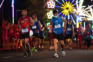 BIB: 41098, 43211
                            <button type="button" onclick="openModal(21310292)" class="btn btn-primary btn-sm float-right btn-popup" data-toggle="modal" data-target=".modal-high-quality">
                        <i class="fas fa-shopping-cart"></i> Add to Cart
                    </button>
                                            <button type="button" onclick="isThisMe(21310292, true)" class="btn btn-success btn-sm float-right btn-popup btn-isme hidden" data-toggle="tooltip" data-placement="bottom" title="นี่คือรูปของคุณใช่ไหม คลิกที่นี่เพื่อเอาเข้าอัลบั้ม">
                        <i class="fas fa-plus"></i> Add to album
                    </button>
                    <button type="button" onclick="isThisMe(21310292, false)" class="btn btn-warning btn-sm float-right btn-popup btn-isnotme hidden">
                        <i class="fas fa-ban"></i> Remove from album
                    </button>