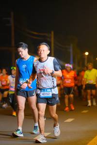BIB: 424, 42152
                            <button type="button" onclick="openModal(20592615)" class="btn btn-primary btn-sm float-right btn-popup" data-toggle="modal" data-target=".modal-high-quality">
                        <i class="fas fa-shopping-cart"></i> Add to Cart
                    </button>
                                            <button type="button" onclick="isThisMe(20592615, true)" class="btn btn-success btn-sm float-right btn-popup btn-isme hidden" data-toggle="tooltip" data-placement="bottom" title="นี่คือรูปของคุณใช่ไหม คลิกที่นี่เพื่อเอาเข้าอัลบั้ม">
                        <i class="fas fa-plus"></i> Add to album
                    </button>
                    <button type="button" onclick="isThisMe(20592615, false)" class="btn btn-warning btn-sm float-right btn-popup btn-isnotme hidden">
                        <i class="fas fa-ban"></i> Remove from album
                    </button>