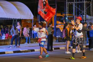 BIB: 3822
                            <button type="button" onclick="openModal(20639652)" class="btn btn-primary btn-sm float-right btn-popup" data-toggle="modal" data-target=".modal-high-quality">
                        <i class="fas fa-shopping-cart"></i> Add to Cart
                    </button>
                                            <button type="button" onclick="isThisMe(20639652, true)" class="btn btn-success btn-sm float-right btn-popup btn-isme hidden" data-toggle="tooltip" data-placement="bottom" title="นี่คือรูปของคุณใช่ไหม คลิกที่นี่เพื่อเอาเข้าอัลบั้ม">
                        <i class="fas fa-plus"></i> Add to album
                    </button>
                    <button type="button" onclick="isThisMe(20639652, false)" class="btn btn-warning btn-sm float-right btn-popup btn-isnotme hidden">
                        <i class="fas fa-ban"></i> Remove from album
                    </button>