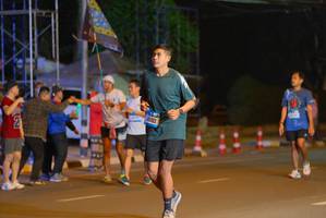 BIB: 4100
                            <button type="button" onclick="openModal(20639987)" class="btn btn-primary btn-sm float-right btn-popup" data-toggle="modal" data-target=".modal-high-quality">
                        <i class="fas fa-shopping-cart"></i> Add to Cart
                    </button>
                                            <button type="button" onclick="isThisMe(20639987, true)" class="btn btn-success btn-sm float-right btn-popup btn-isme hidden" data-toggle="tooltip" data-placement="bottom" title="นี่คือรูปของคุณใช่ไหม คลิกที่นี่เพื่อเอาเข้าอัลบั้ม">
                        <i class="fas fa-plus"></i> Add to album
                    </button>
                    <button type="button" onclick="isThisMe(20639987, false)" class="btn btn-warning btn-sm float-right btn-popup btn-isnotme hidden">
                        <i class="fas fa-ban"></i> Remove from album
                    </button>